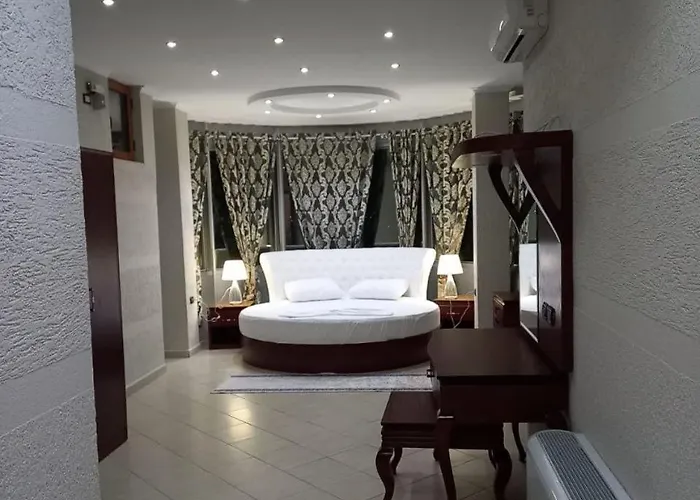 Hotel Artan *