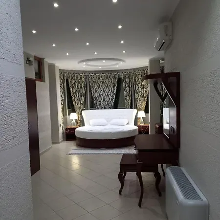 Hotel Artan *