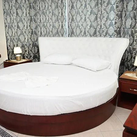 Artan Hotel